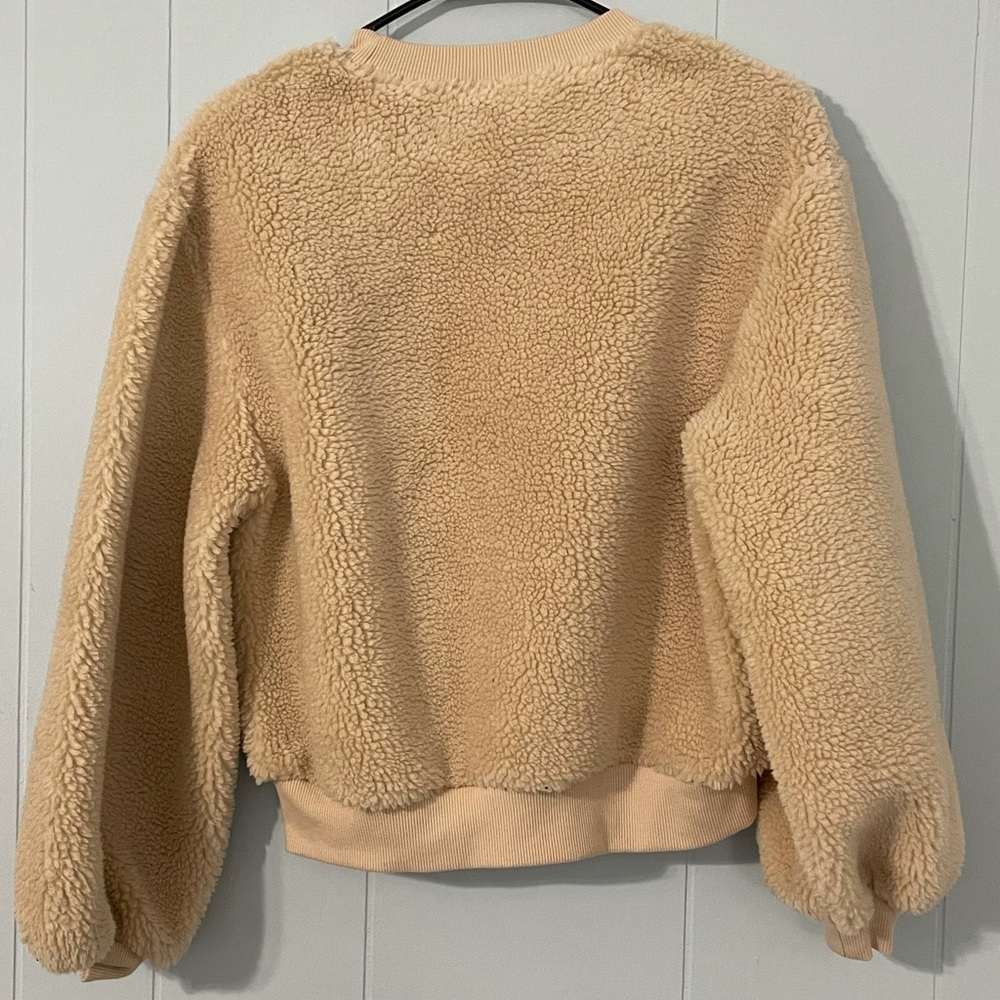 Sweater - Picture 1 of 2